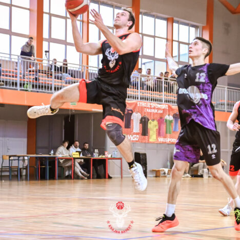 Emocjonujący pojedynek Wikingów z Rogaczami z Krajny